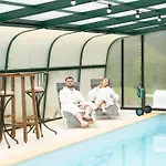 L'escale Sud Gironde - Sejour En Amoureux Avec Jacuzzi Privatif - Piscine - Massage Traiteur & Brunch Possibles アパート Pompejac
