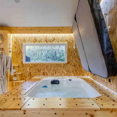 L'escale Sud Gironde - En Amoureux Avec Jacuzzi Privatif - Piscine - Massage Traiteur&brunch Possibles Appartamento