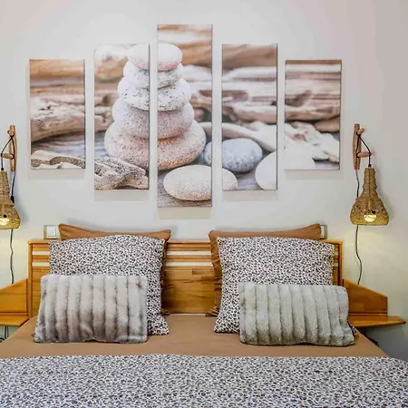 L'escale Sud Gironde - En Amoureux Avec Jacuzzi Privatif - Piscine - Massage Traiteur&brunch Possibles *
