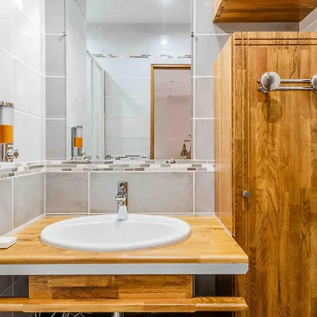 L'escale Sud Gironde - En Amoureux Avec Jacuzzi Privatif - Piscine - Massage Traiteur&brunch Possibles * Pompejac