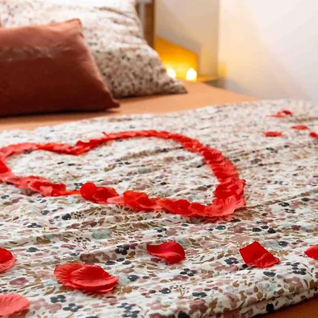 L'escale Sud Gironde - En Amoureux Avec Jacuzzi Privatif - Piscine - Massage Traiteur&brunch Possibles *
