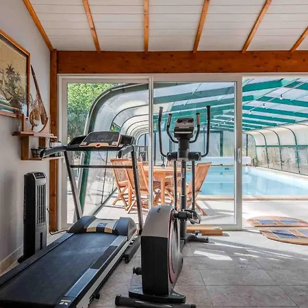 L'escale Sud Gironde - En Amoureux Avec Jacuzzi Privatif - Piscine - Massage Traiteur&brunch Possibles * Pompejac