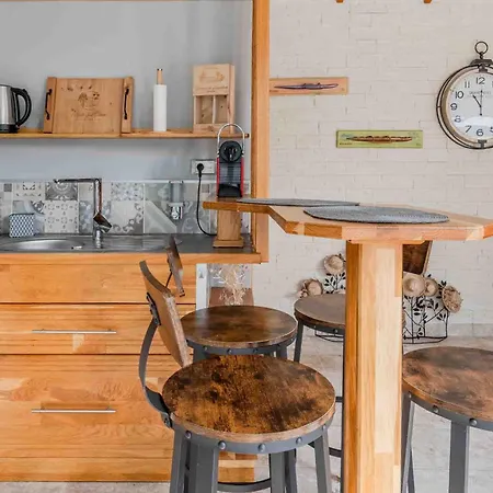 L'escale Sud Gironde - En Amoureux Avec Jacuzzi Privatif - Piscine - Massage Traiteur&brunch Possibles